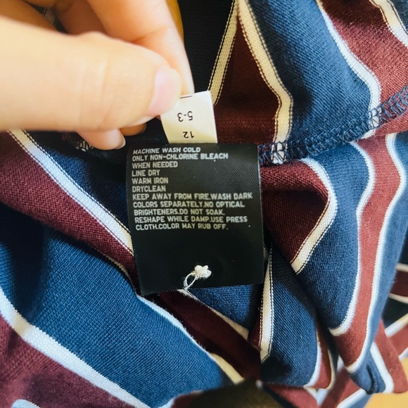 Uniqlo Navy and Burgundy Striped Polo Top with White Collar - Picture 6 of 7